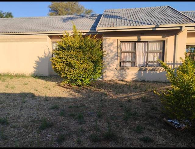 4 BEDROOM HOUSE FOR SALE IN FAUNA PARK